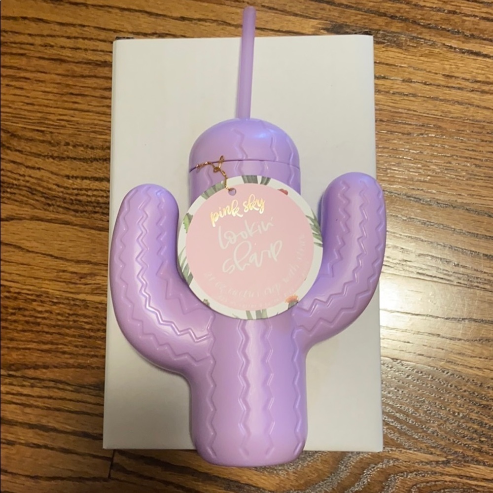 NEW Pink Sky | 21 oz Cactus Cup with Straw Purple‎